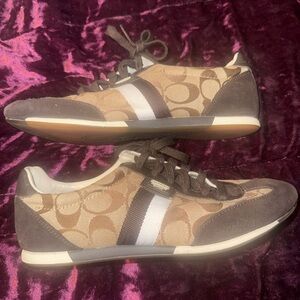 Vintage Coach Joss shoes Tan/Brown Signature Sneakers with White Stripe